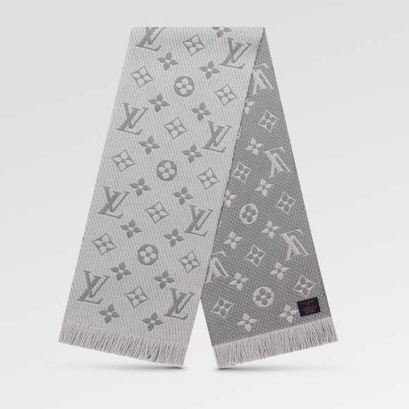 Louis Vuitton Logomania Wool Scarf, Light & Dark Gray Combination - Picture 12 of 12